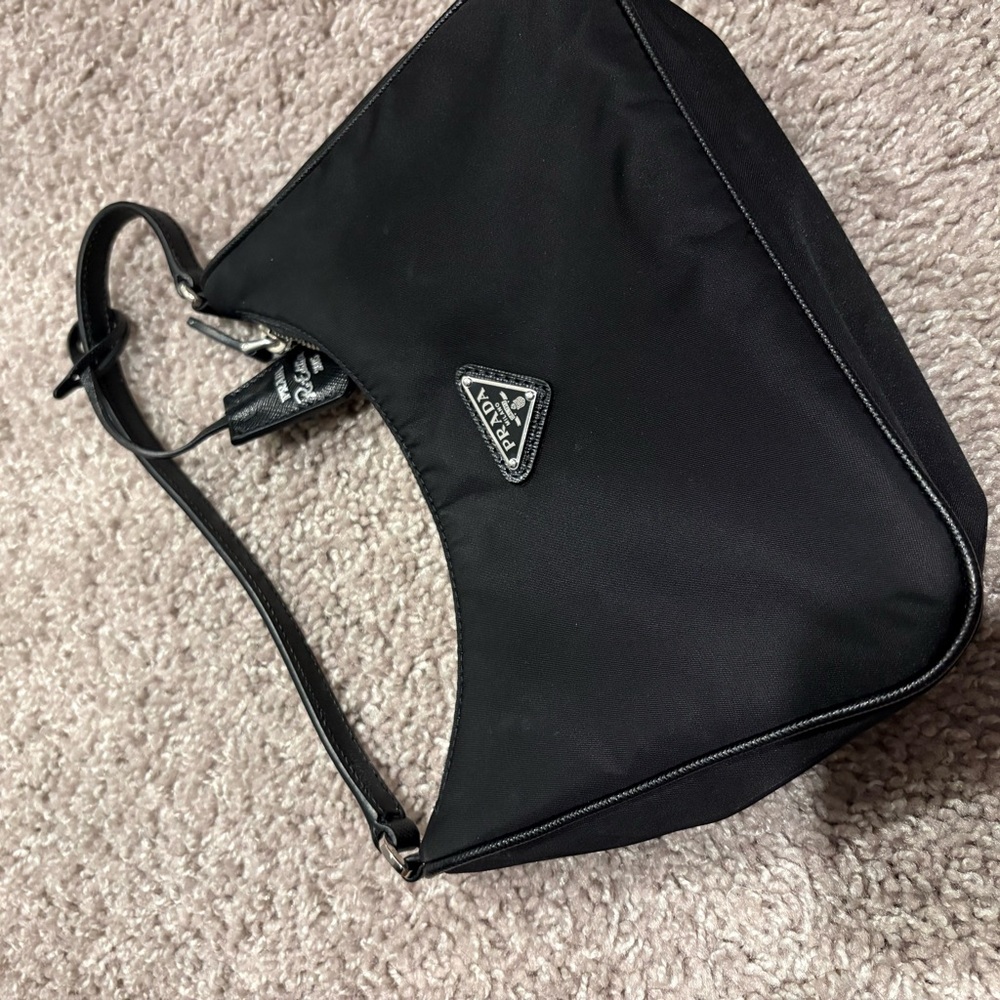 Prada Black Nylon Re Edition 2005 - Picture 9 of 9